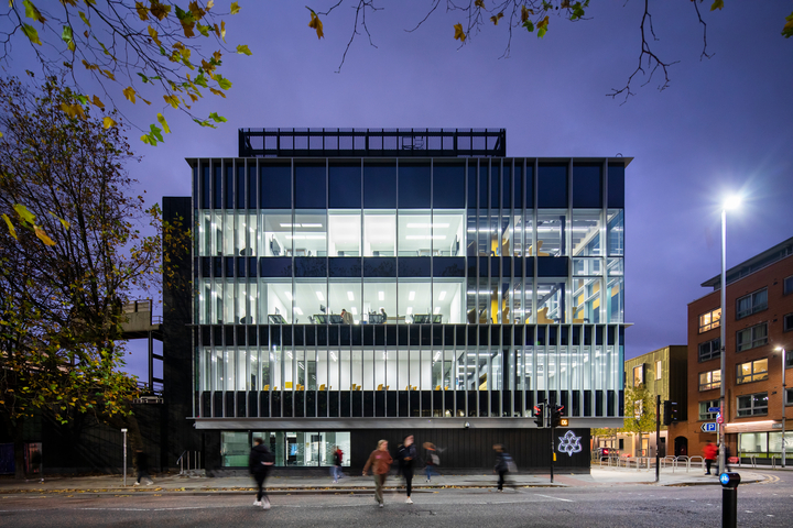 ManMetUni's tweet photo. Next week, we officially launch our Institute of Sport (@McrInstSport) 🙌 🎉

Sport and activity are worth £39 billion to the UK economy and we're proud of our increasing contribution. To celebrate, we'll be sharing some of our highlights, key partnerships and research. https://t.co/g1jVVf7BsW