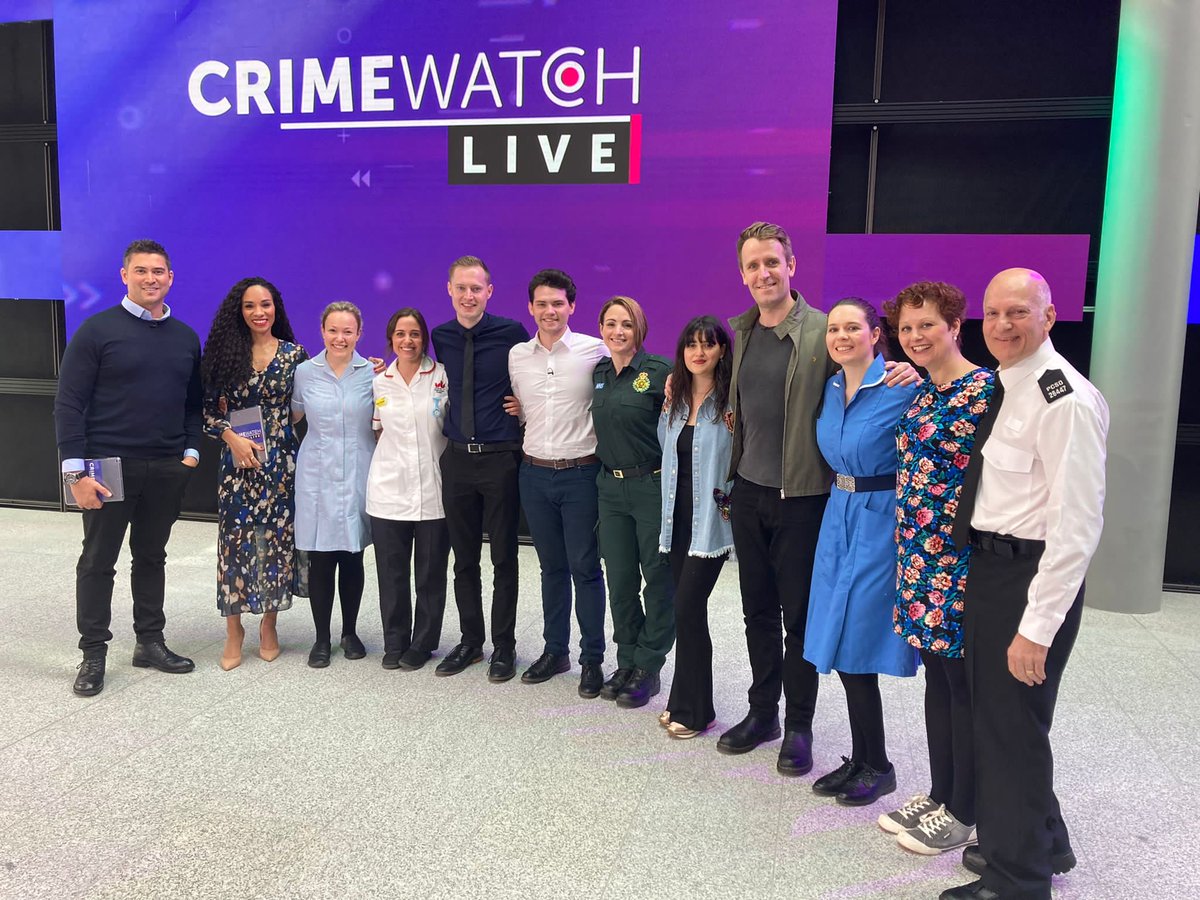 A #SECAmb Shout Out to Community Resilience Mgr <a href="/NickiAnn30/">Nicki Sayer💙</a> who's appeared on <a href="/BBCCrimewatch/">Crimewatch Live</a> this morning as part of The Frontline Singers choir, founded during the pandemic!

Well done Nicki!

#frontlinesingers