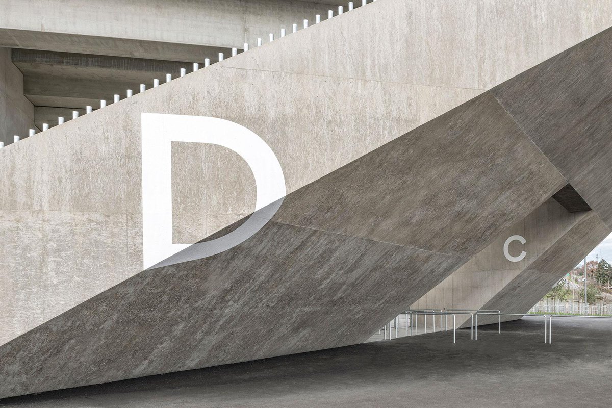 BinnenlandType's tweet photo. And similar in @kulturagenda 
1 (cover): 
Signage: https://t.co/6ziloLxZYi and https://t.co/zxYaFPqdlz
Photo: Simon von Gunten
Typeface: FRAC by Binnenland

2 (last page)
Signage: https://t.co/rHdMBTgYdd
Photo: Simon von Gunten
Typeface: FRAC by Binnenland https://t.co/t66zaVAOtm
