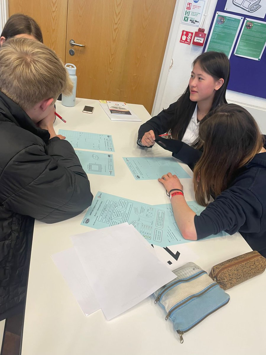 kesbathMaths's tweet photo. Y10 going well at  the @Advanced_Maths Maths Feast https://t.co/tvLpH8jbeP
