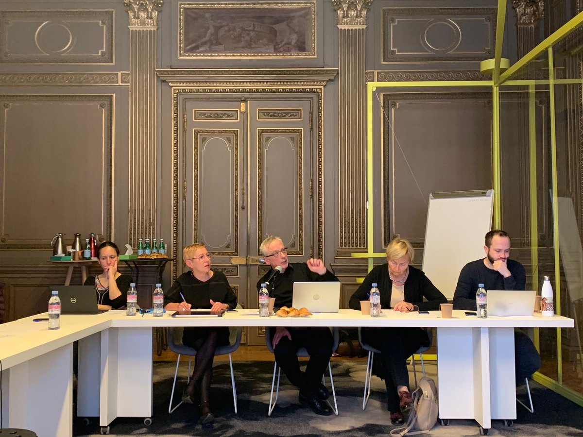 regroup_horizon's tweet photo. Our WP1 partners, @arena_uio, @UniLUISS & @EUI_EU presented their work in progress & synergies in upcoming papers.
They explore the use of emergency power during the pandemic; the reordering of EU's substantial policies; and the political dynamics of recovery funds. 👏 #regroup https://t.co/0weIRn97B0
