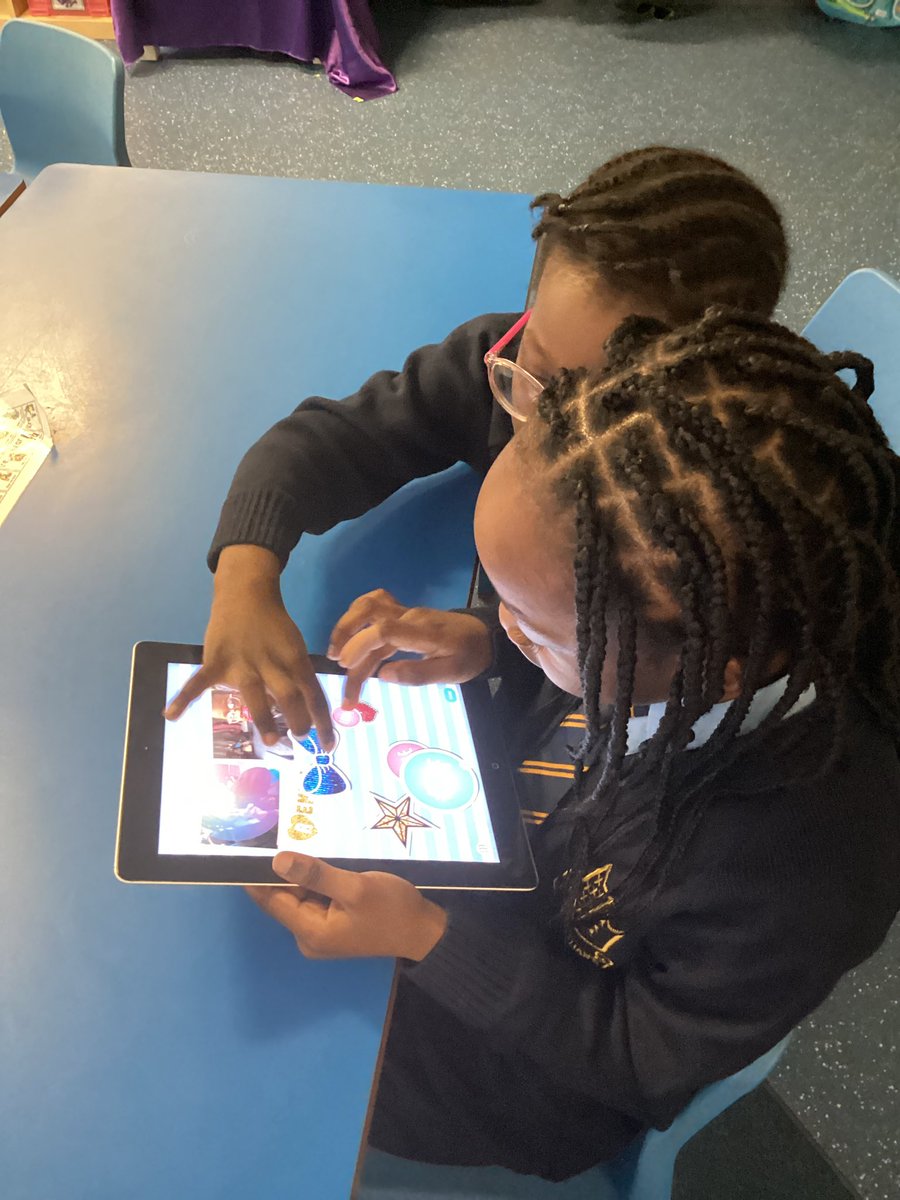 StSebsY1's tweet image. The children had lots of fun making a pic collage with their pictures and names on today. @StSebastiansPri #SebsComputing