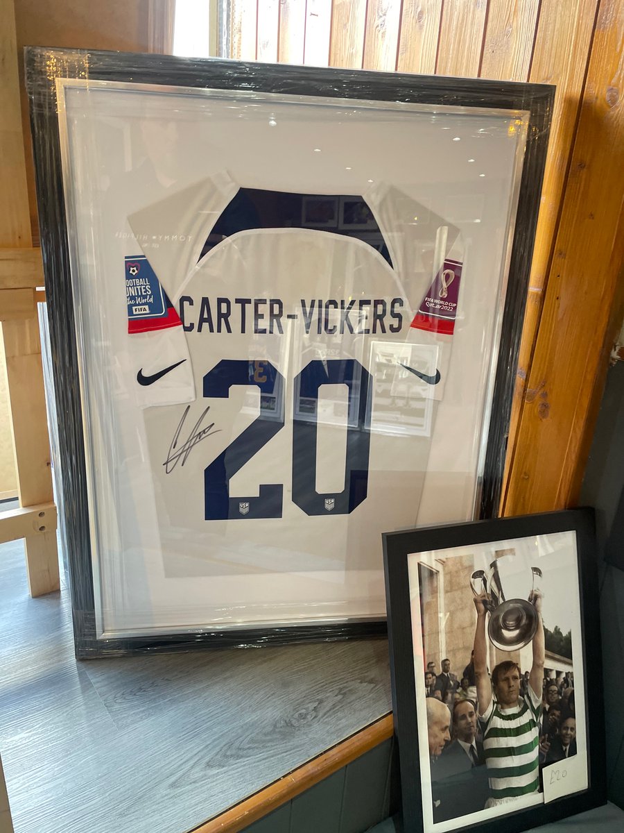 gallery_legends's tweet photo. Just a few of our Framed Hand Signed Tops, plenty more in store and online, all come with Certificate of Authenticity ⚽️ https://t.co/dNGe3jCKqM