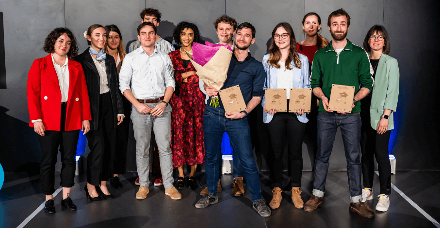 [DOCTORAT🧑‍🎓] La finale locale <a href="/MT180FR/">MT180</a> se déroulait hier. À l'issue des délibérations &amp; du vote du public, ce sont donc Valentin Gautier <a href="/insadelyon/">INSA Lyon</a> &amp; Lucie Boël <a href="/UJML/">Université Jean Moulin Lyon 3</a> qui iront à Paris pour représenter l'UdL lors de la demi-finale en mars ! + d'infos ► bit.ly/3JYj7aN