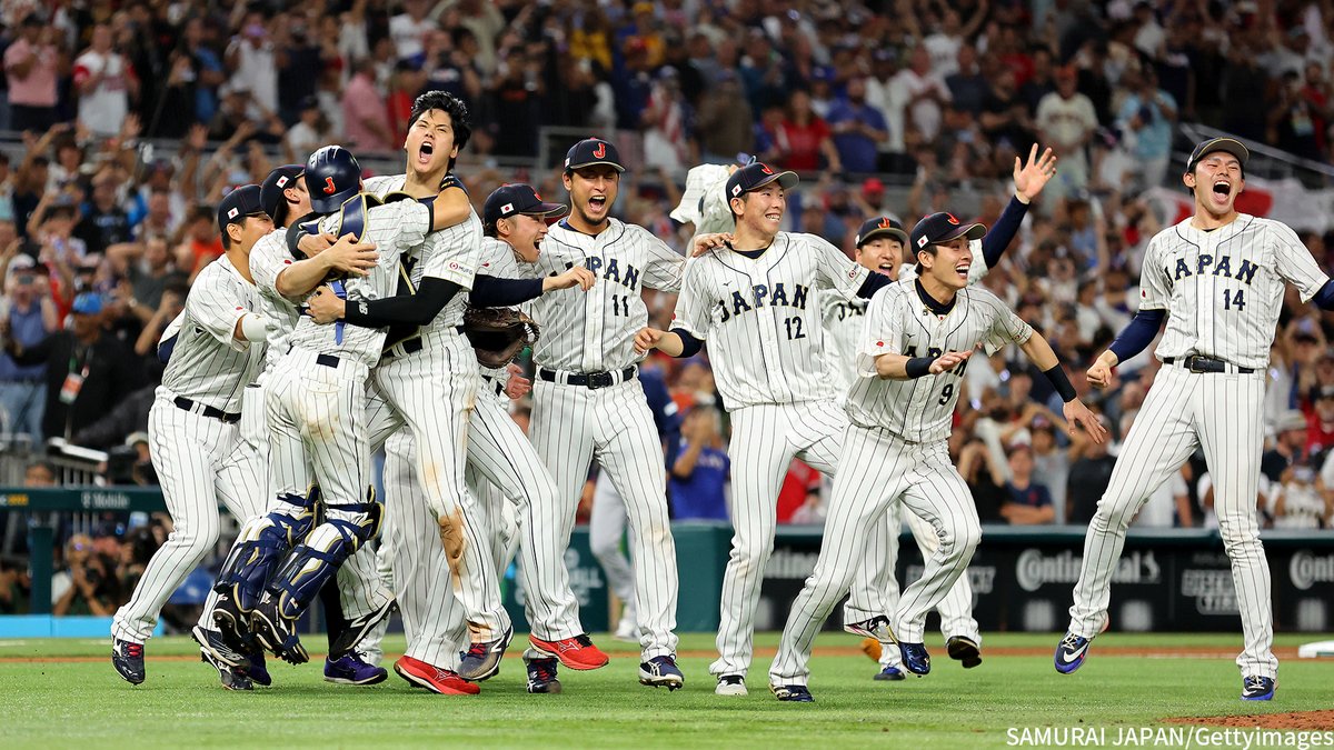 chibalotte's tweet photo. CHAMPS.
NEXT.
OUR TURN.

#chibalotte #侍ジャパン #WorldBaseballClassic https://t.co/njvJ5XE2X9