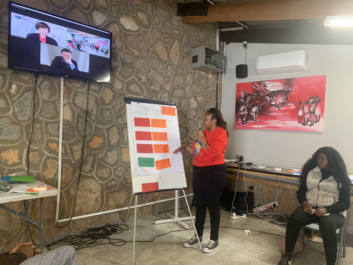 Day 3 of the TikTok for News Training: Participants are having  a hands on experience with the app . Using all the information they have learnt in the past two days, they are producing TikTok videos.

#Asakhe @dw_akademie @originalwolfen @m_boesch @zenzele @Zibonele @lulu_crocky