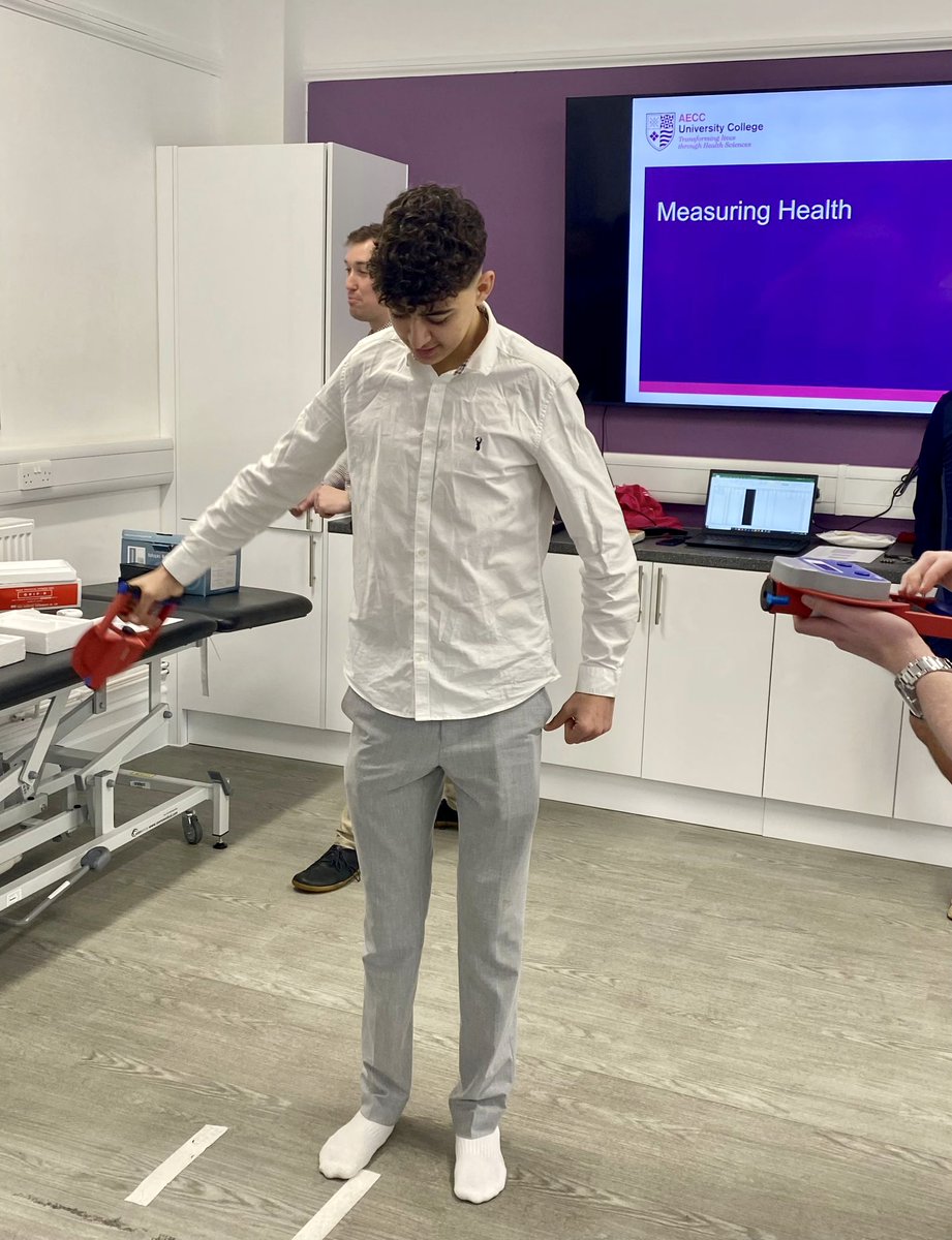 HealthSciUni's tweet photo. Great to welcome onto campus today a group of Sports Sixth Form Students from one of our partner schools - @BCS_Senior. 

@phill_heritage, Senior Lecturer &amp; Human Performance Service Lead within @AECCSchoolRSP, delivered a Testing Session around the Physical Measure of Health. 💪 https://t.co/4OAsJEKyxM