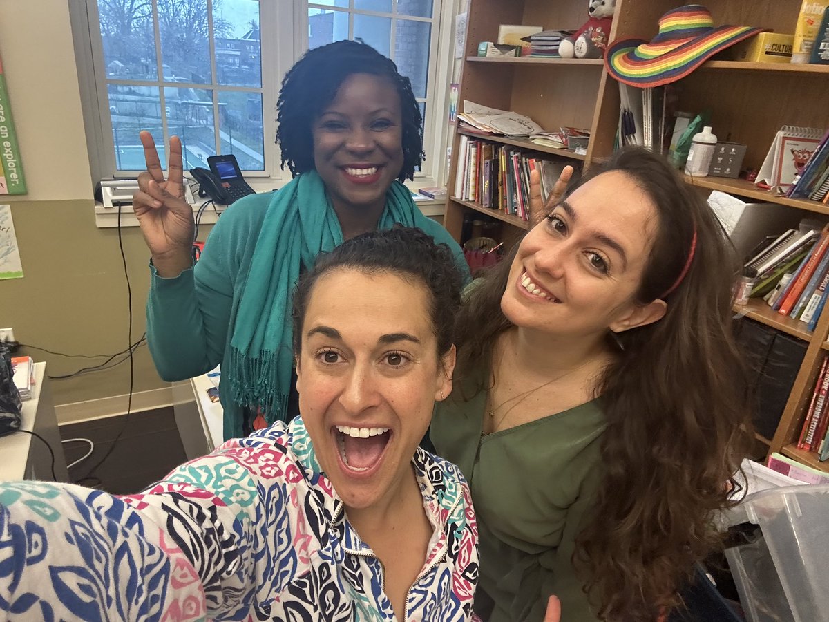 These gals are the best!! Blessed to do what I love alongside two other 😉 dynamic women!! #womenMAKINGhistory #womenshistorymonth #schoolcounselors #elementaryschoolcounselors