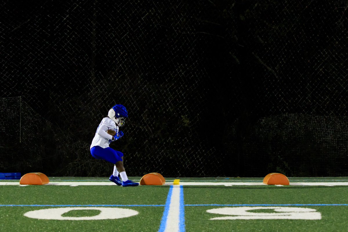 Shorter Hawks Football tweet media