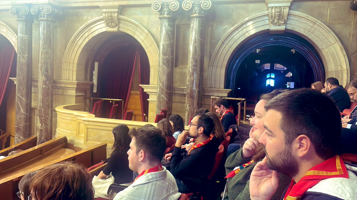 fabianmohedano's tweet photo. Avui s'aprova al @parlamentcat la llei de reconeixement de l'escoltisme i el guiatge català. Un marc per als 200 agrupaments que associen a 20.000 infants i joves entorn a la @fceg_cat #ANPEC ❤️ https://t.co/AbALTb3Jn9