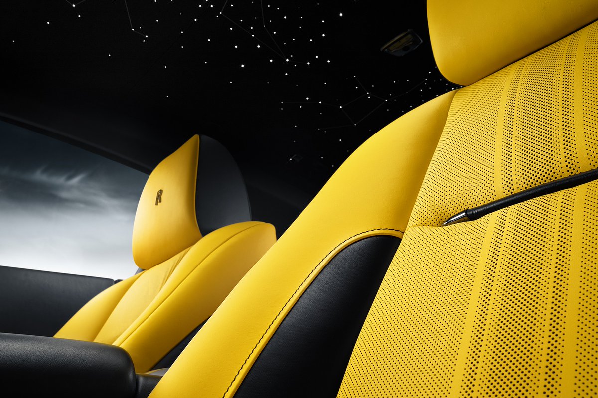 rollsroycecars's tweet photo. Casting a dramatic night’s-sky ambience over the interior suite, Black Badge Wraith Black Arrow’s Bespoke Starlight Headliner incorporates 2,117 fibre-optic ‘stars’ - the greatest number ever seen in a Rolls-Royce motor car.

#BespokeIsRollsRoyce https://t.co/q3b29ungPO