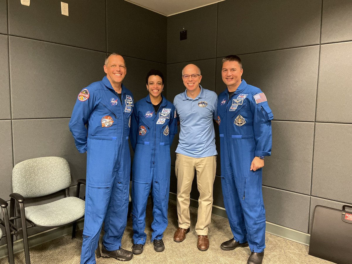 Happy to present <a href="/astro_kjell/">Kjell Lindgren</a> with an N1KSC QSL card and patch from our July 8 ARISS contact with NA1SS <a href="/ARISS_Intl/">ARISS - Amateur Radio on the ISS</a>