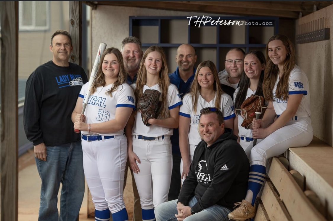 photoninja13's tweet photo. @RuralSoftball #DiamondDads https://t.co/YpX7PjdZnr