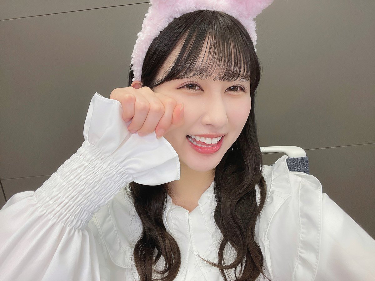 Fr03w75aAAA3Nva?format=jpg