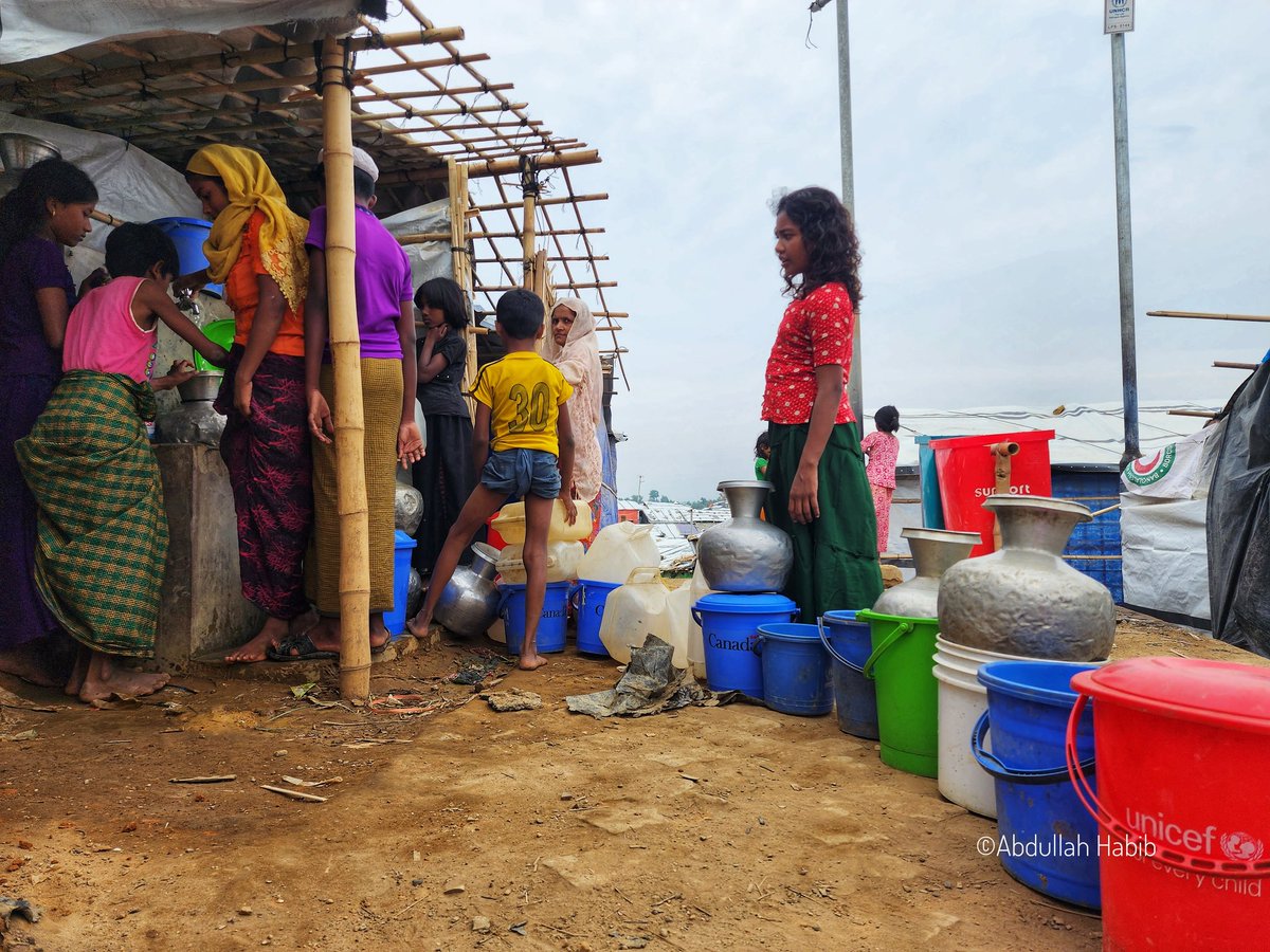 Abdulla_AH7's tweet photo. "On #WorldWaterDay, please stand in solidarity with the Rohingya refugees and call for access to clean water and sanitation for all."
#WorldWaterDay2023 #cleanwater #hygeine #watersanitation #rohingyacamps #rohingyarefugees #rohingyadocumentary #documentaryphotography https://t.co/kU02sBXgGo