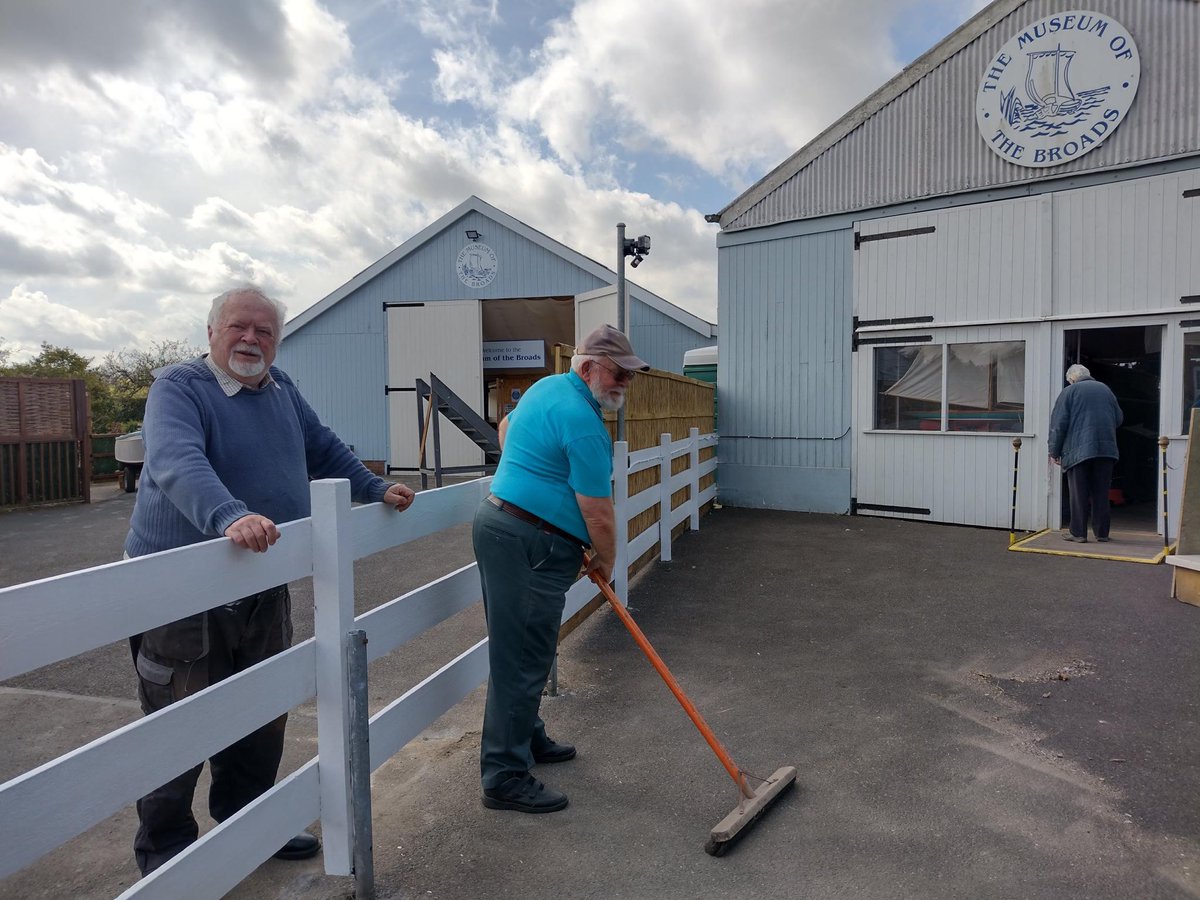 #countdowntoreopening only another couple of weeks. Our volunteers love a photo opportunity &amp; here’s an action shot featuring one of them!!!!! #makeitstalham