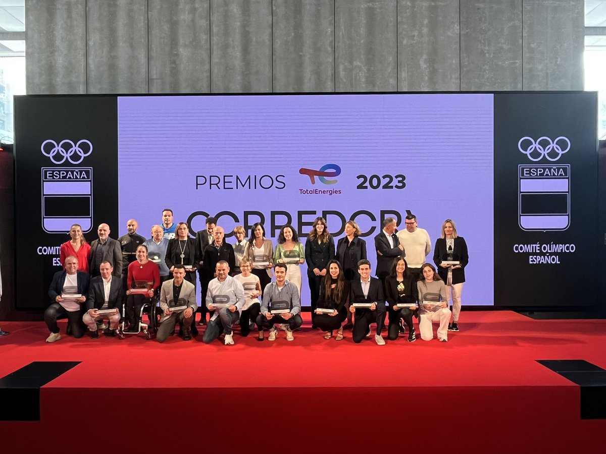 soycorredor_es's tweet photo. 📷 Foto de familia de estos #TotalEnergiesPremiosCorredor.

#CORREDOR\ https://t.co/3ti6ihoAFf