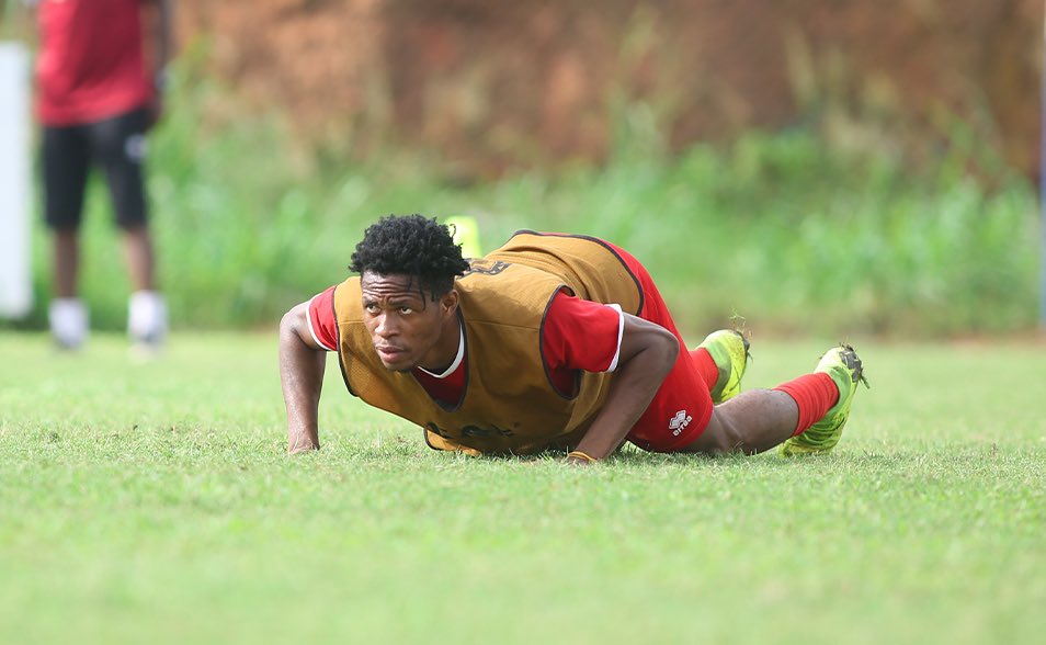 AsanteKotoko_SC's tweet photo. Rashid 😍
Oppong 😍
Mubarik 😍

Great advancements made in recoveries 🙌

#AKSC #FabuCensus https://t.co/enOMEe0Yw5
