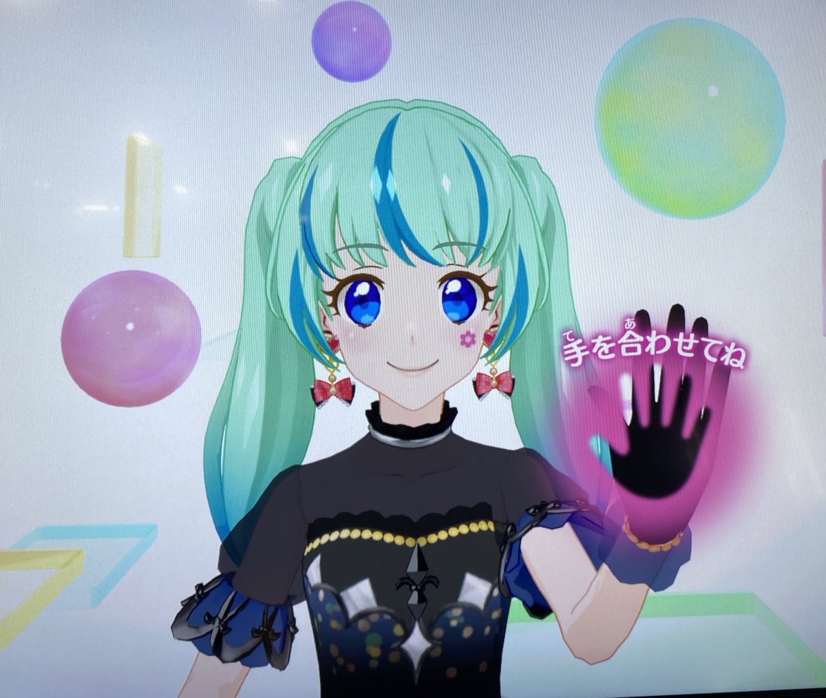 kokarin08's tweet photo. 色んなアイカツ、楽しかった( ⌯ﾉㅿﾉ)
スマホゲーム興味無いから
アイカツフォトが初めてダウンロードしたゲームだったなw

充電して、いつか戻ってきてね！
待ってるよ～、アイカツ✩.*˚ https://t.co/lFcsP0Dkl4
