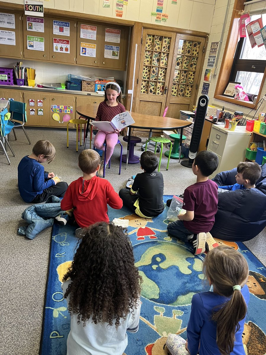 MrsHunniford's tweet photo. I love when students use their love of reading and writing to create a young authors book! Such a sweet story from an amazing writer! 🤩 Thank you @Pufferlibrary for making this special contest happen!  #pufferpanthers #dg58pride https://t.co/huyWIPm7cG