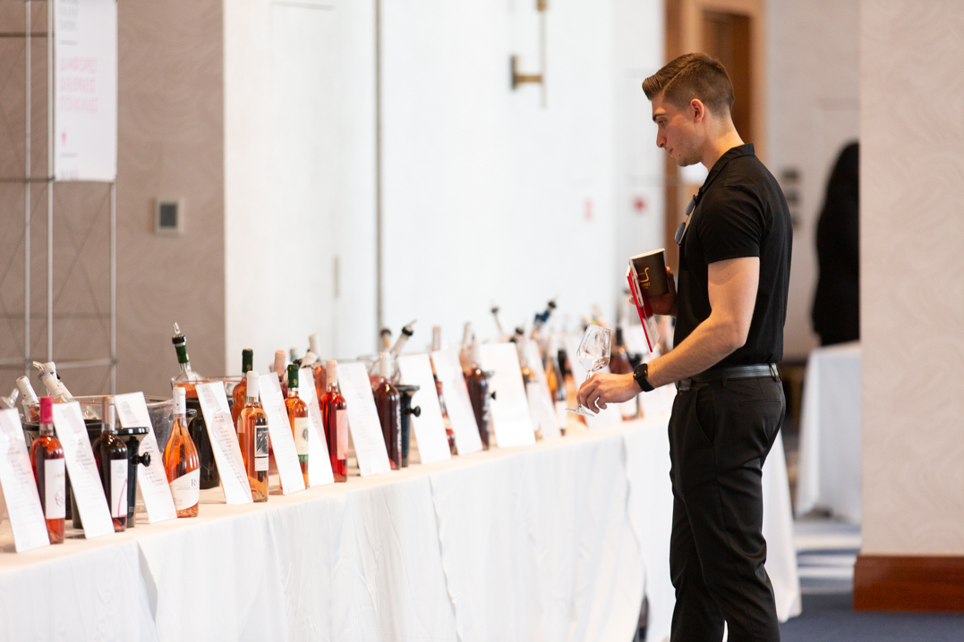 🍇 🍷 4th #Rosé Grand Tasting @Thessaloniki
Δευτέρα 8 Μαΐου @Makedonia Palace Hotel - Thessaloniki, Greece
Συνεχίζουμε τις ετοιμασίες για μια ακόμη καταπληκτική γευστική δοκιμή με ροζέ κρασιά. 
🍇 🍷 ❤  #rose #rosewine #rosewinetime #rosewinelovers
#roségrandtasting2023 #rgt2023