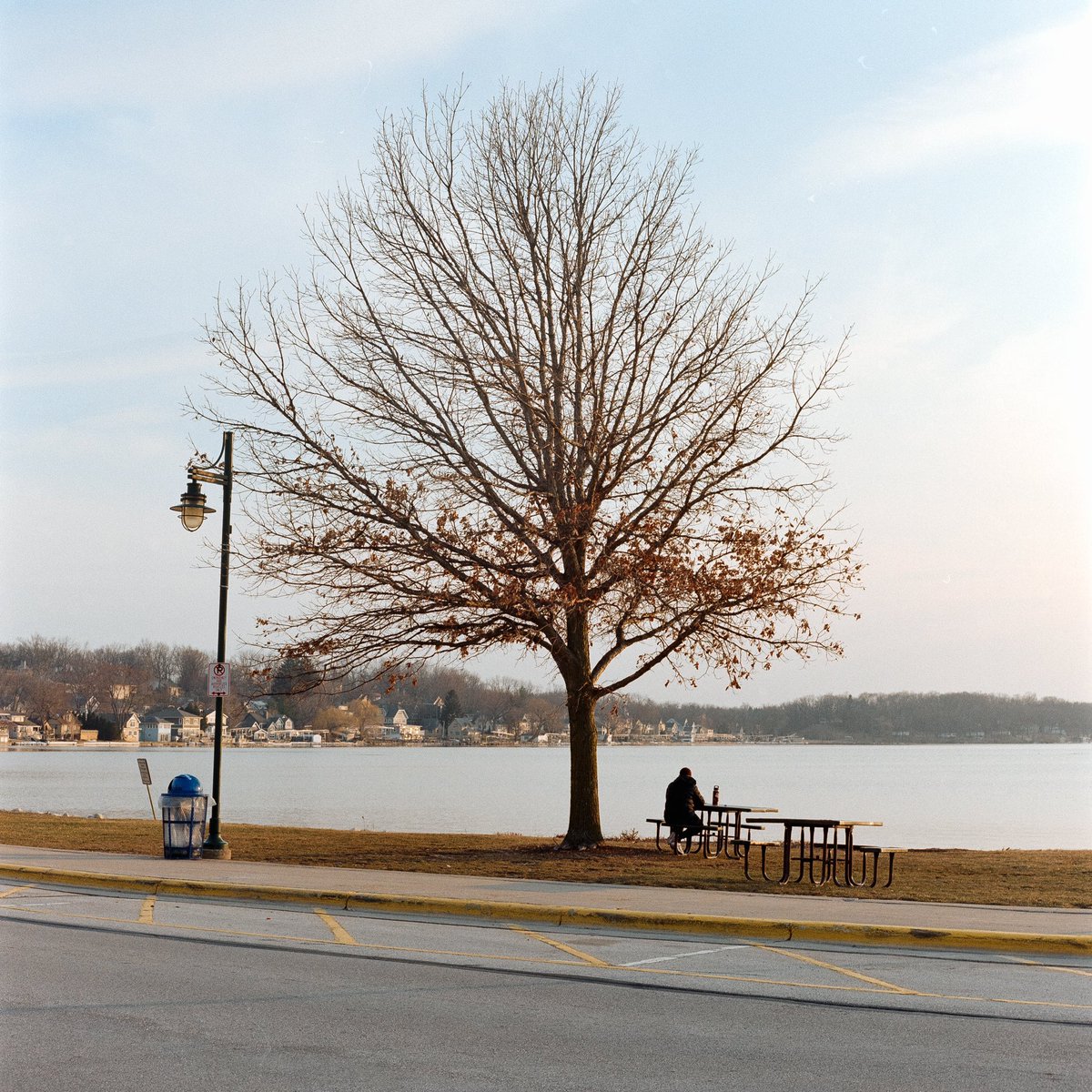 JustinPHofmann's tweet photo. Some photos in Pewaukee taken on a Kowa Six and Kodak Gold https://t.co/qy0FpDq7et
