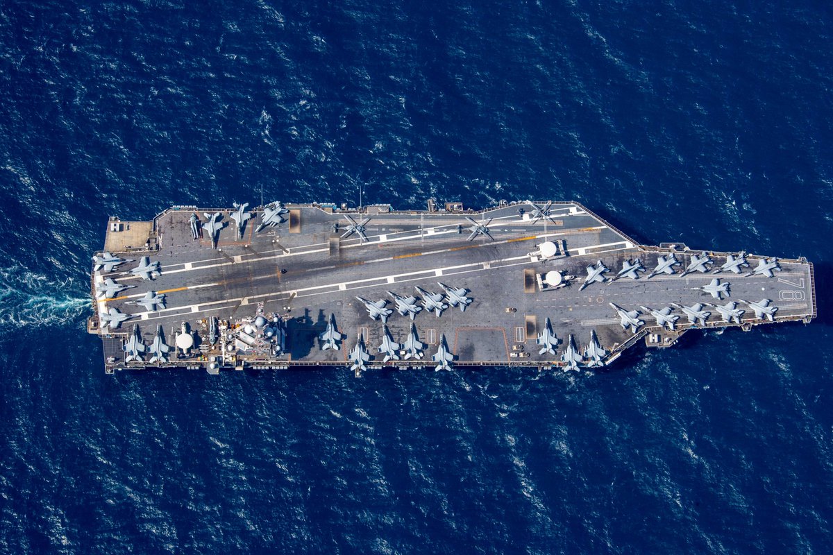 Newly released photos of CVN 78 USS Gerald R Ford at sea with a full flight deck.  The Ford is underway off the coast of NC/SC/GA/FL for their first ever COMPTUEX as a carrier strike group.  

📸 - PO2 Jackson Adkins