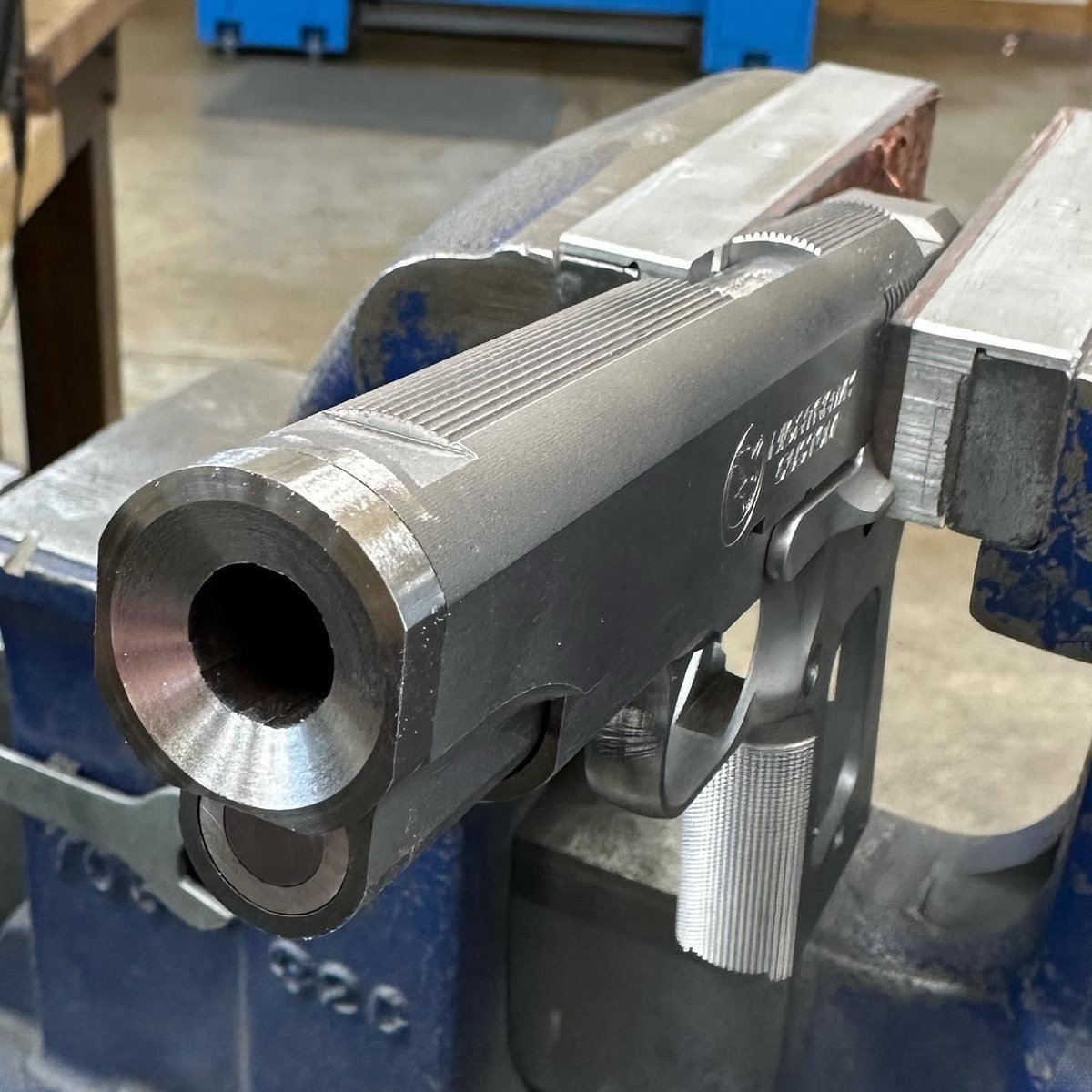 NighthawkCustom's tweet photo. Predator II .45 ACP getting hand built on this wonderful Wednesday.
#OneGunOneGunsmith #Predator2 #PredatorII #NighthawkCustom https://t.co/cNxPYZqyAA