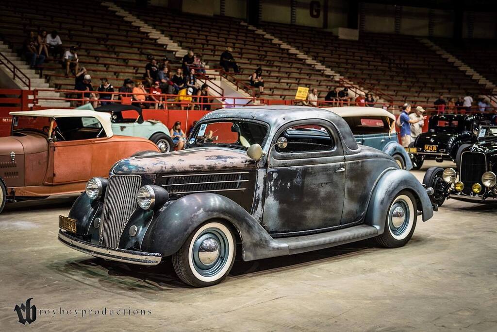 royboyprods's tweet photo. Looking back at the 2016 @bayouroundup
#royboy #carsofinstagram #carsofIG #CarsofInsta #hotrod #kustom #custom #kustomkulture #hamb #hopup #hopuplive #hotrods #oldschool #oldschoolhotrods #hotrodlife #buildcoolshit #driveyourshit #customs #customcult… https://t.co/8069uQQi15 https://t.co/0f177TSGro