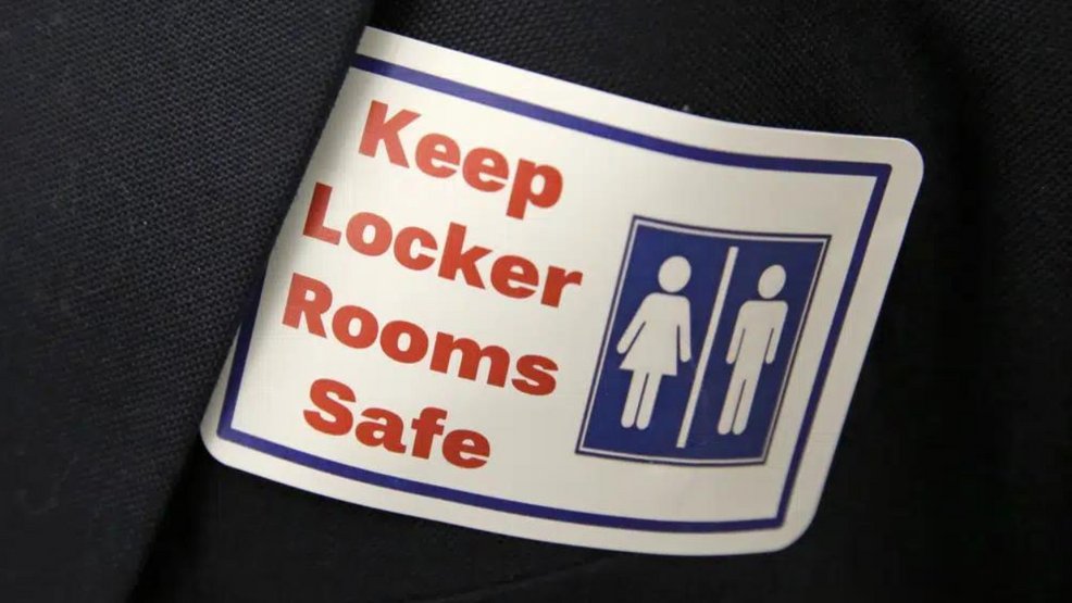 KATVNews's tweet photo. Arkansas Gov. Sarah Huckabee Sanders on Tuesday signed a law prohibiting transgender people at public schools from using the restroom that matches their gender identity
https://t.co/SpjiW6d8uB | #arnews https://t.co/aZADaBl3vd