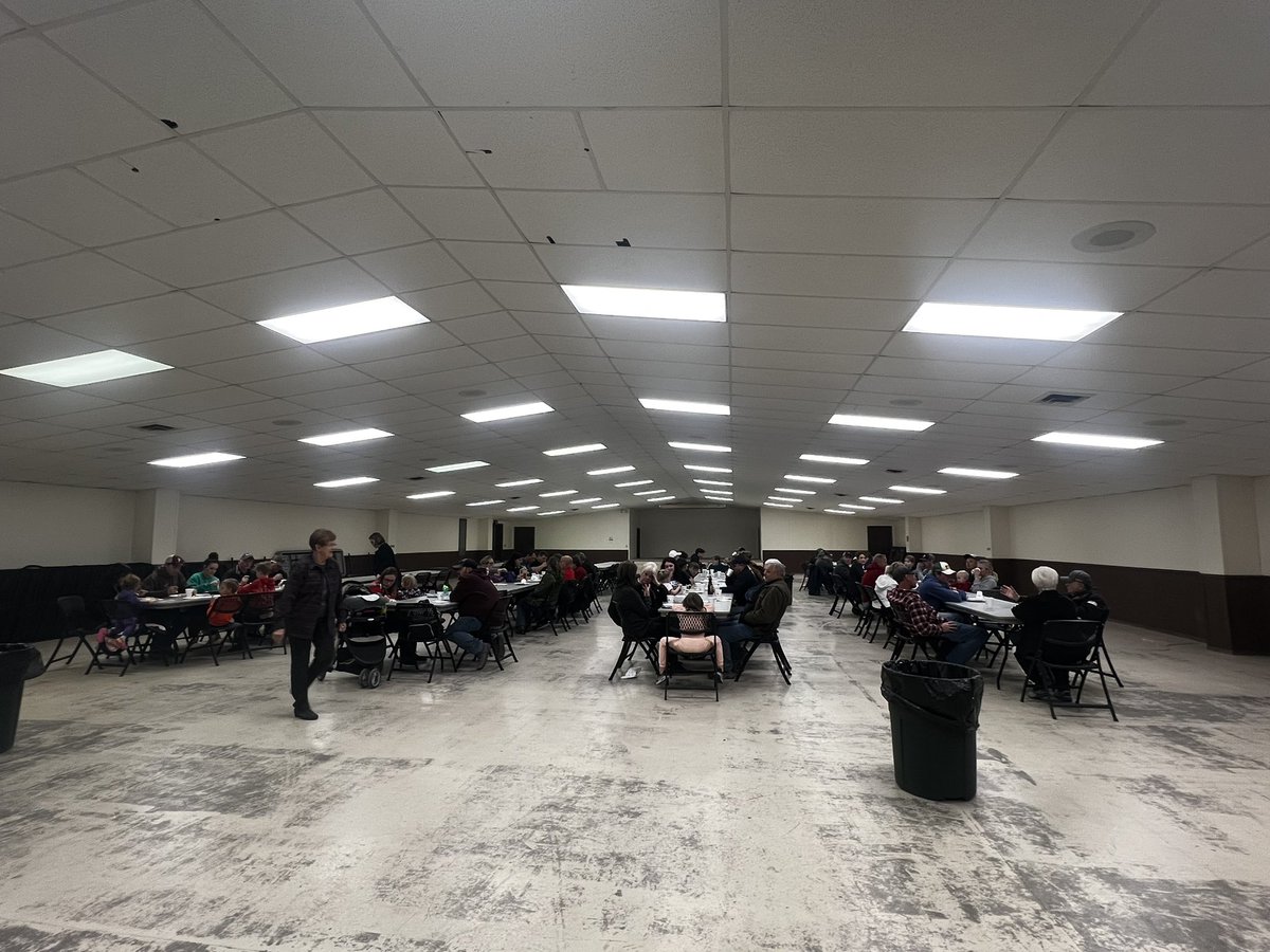 aurora_ffa10's tweet photo. Thanks to everyone who helped make our Farmers Appreciation Meal a success! We had a great evening serving the farmers in our community. https://t.co/nmZnCDBaO1