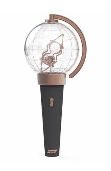 flrtyjun's tweet image. [WTS]
ateez lightstick ver.1 and ver.2
90€ for both or 50€ for each!
dm for more infos 
#ATEEZ #ATEEZ_デュエマ_WIN_Limitless #ateezworldtour2023 @ATEEZofficial