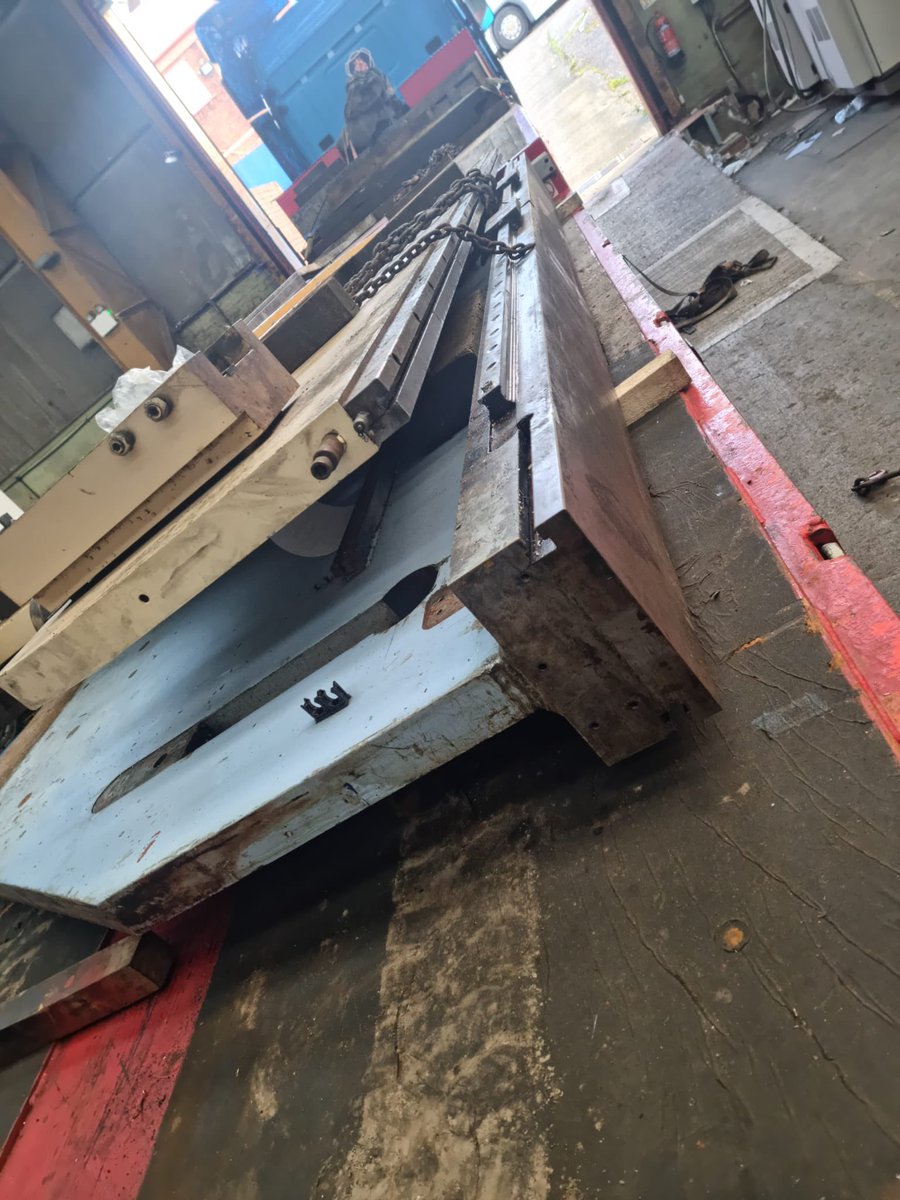 ZebraMachinery's tweet photo. 400ton 5metre 8axis Ursviken pressbrake out from our stock last month, rebuilt and installed in our customers factory #rebuild #axis #multi #powerful #press #sheetmetal #mfgnews #tooling #largecapacity #heavyequipment #heavyduty #fabrication #manufacturing https://t.co/1q9RfCyUJc