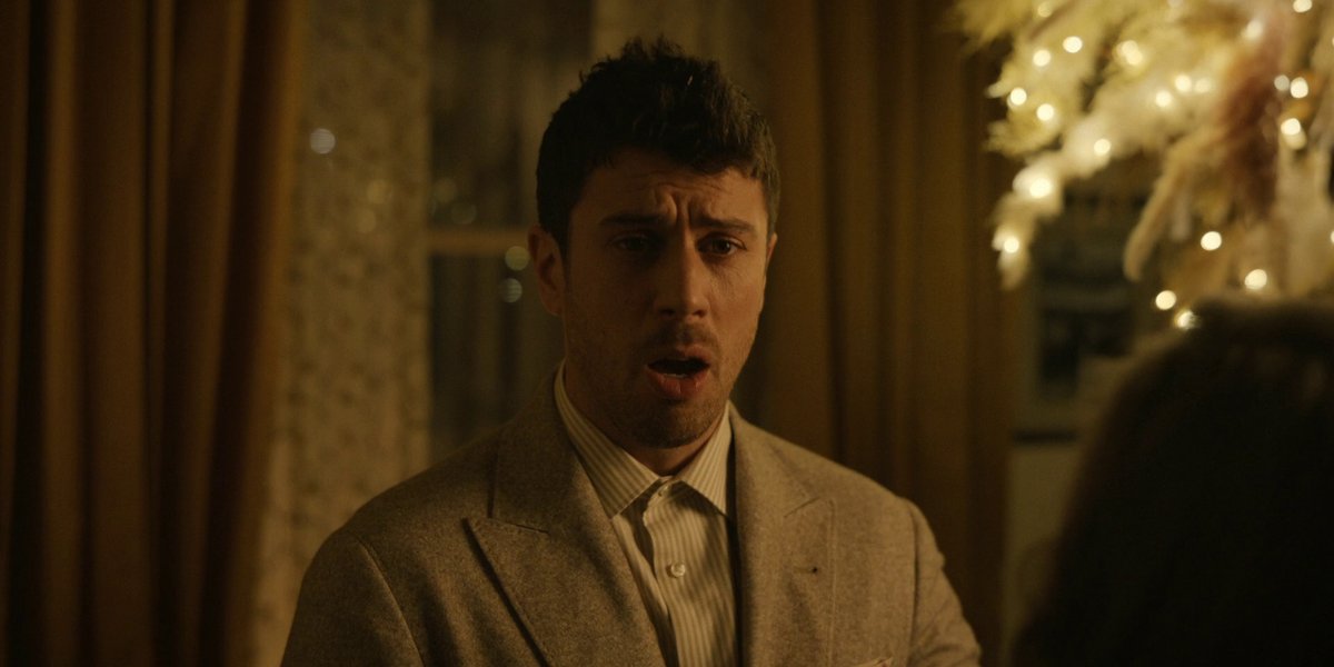 servantnocontxt's tweet photo. omg missing this show so much already. #tobykebbell #servant https://t.co/RbweTwFtXp
