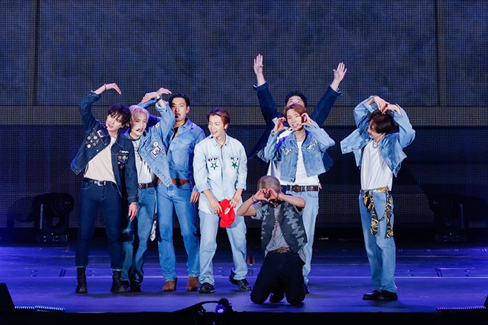 SjchiKp's tweet photo. 『 こいしてる❤︎ 』

SJのお兄さん達、ELFの皆さんに、会うことができて幸せなスパショでした🌻

#SUPERSHOW9 
#SuperJunior https://t.co/9uRBlSp7oy
