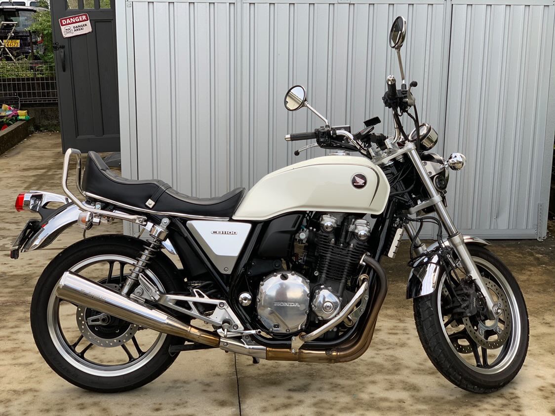 SeatBob's tweet photo. CB1100(SC65)テール20cm高K0タイプアンコ抜きシートを購入して頂いたお客様からお写真を頂きました😄
シートを変えただけでイメージがガラッと変わるのがよく分かりますね😄
シートの役割は座る物だけでなくデザインにも大きな影響を与えるパーツです✨
03-6423-1360
https://t.co/Edf8BYCLhZ
#cb1100 https://t.co/Jcx73U3W2D