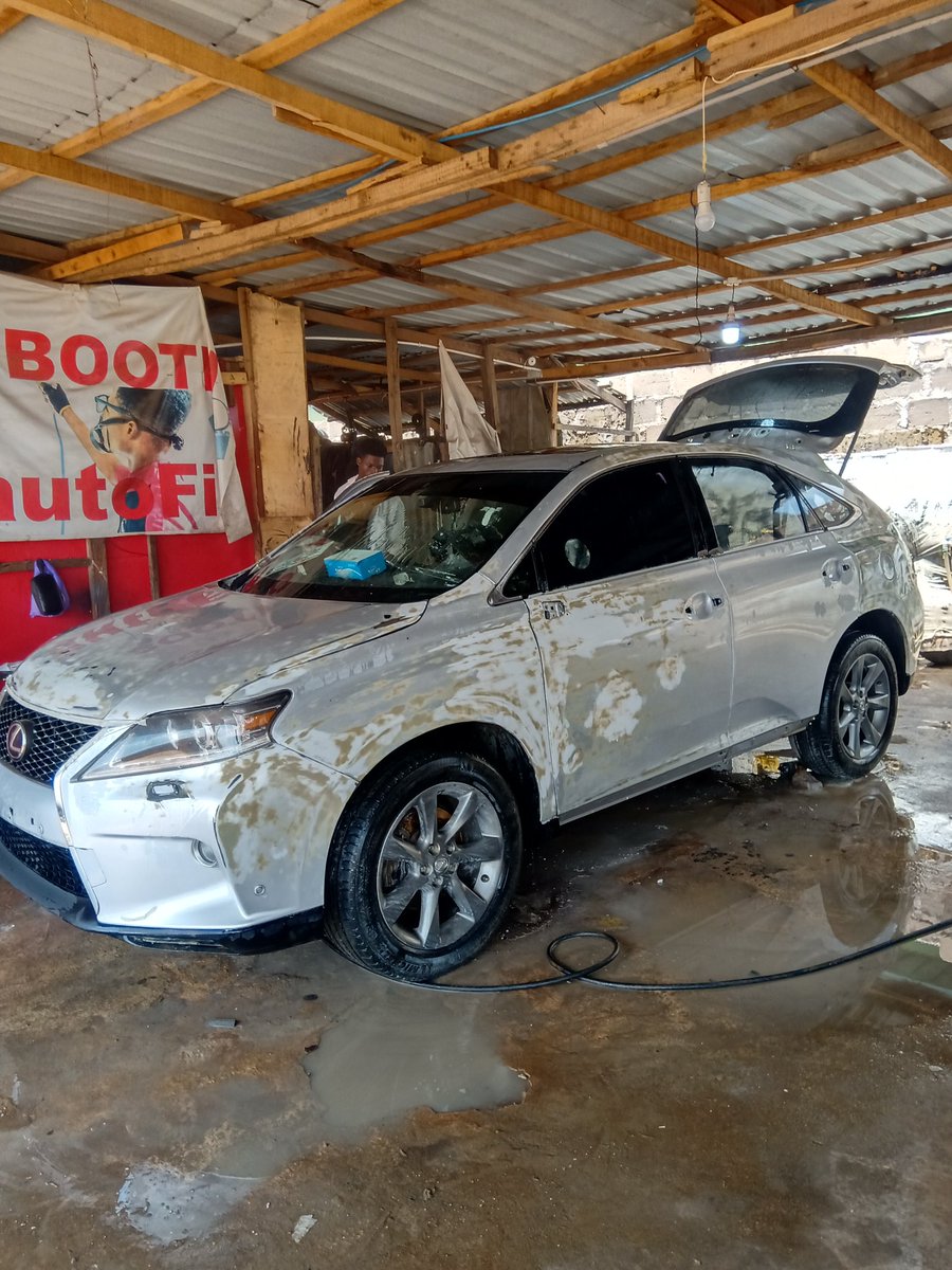 MMLOGAUTOFIX's tweet photo. Do u want that spotless and eye catching oven bake spray for ur car? @MMLOGAUTOFIX is the right place for you. We are one call away;08027220523. From that to this👇 https://t.co/rFgHtM93dE