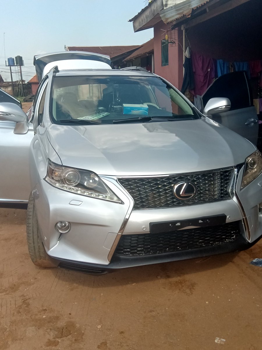 MMLOGAUTOFIX's tweet photo. Do u want that spotless and eye catching oven bake spray for ur car? @MMLOGAUTOFIX is the right place for you. We are one call away;08027220523. From that to this👇 https://t.co/rFgHtM93dE