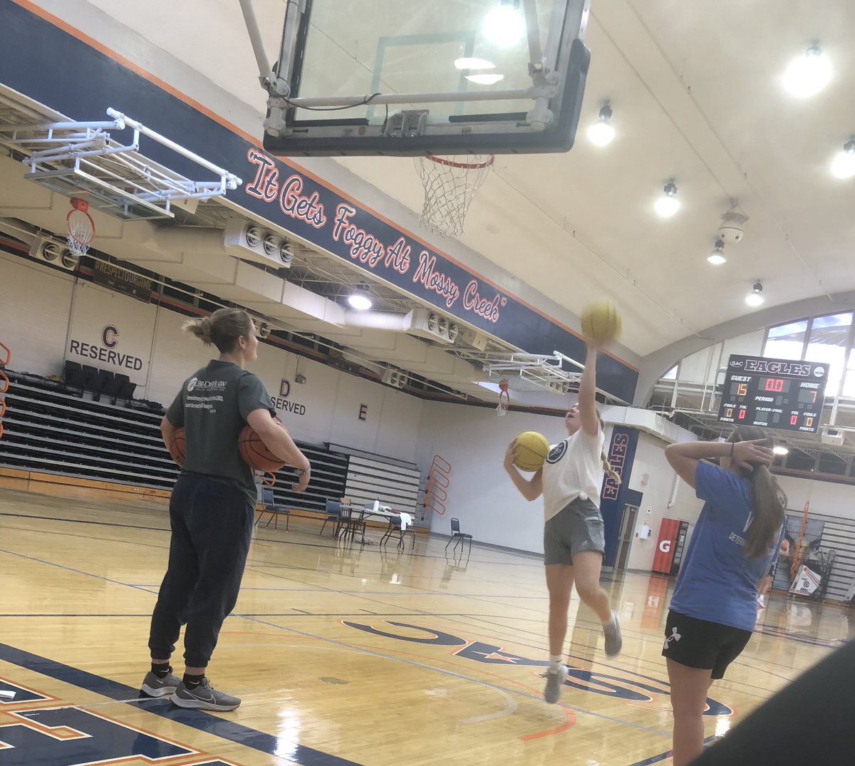 TracyDalton03's tweet photo. These girls are working hard during off season. Getting ready to be a future Grainger Grizzly!! https://t.co/hx3Pof5ACX