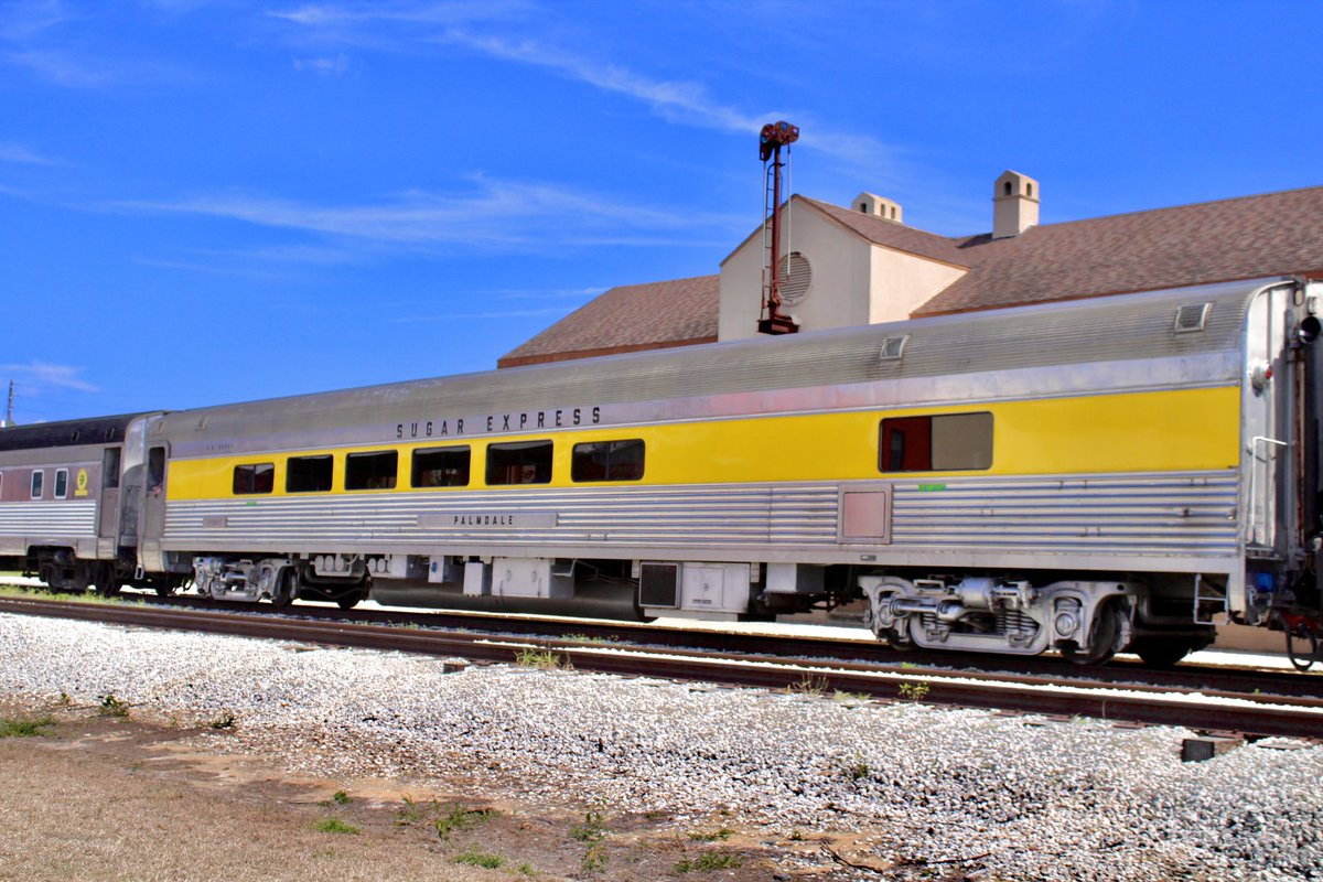 tommy4trains's tweet photo. #railway #railroad #train #trainspotter #railfan #trainphotography #railroadphotography #railwayphotography #unitedstatessugarcorporation #southcentralfloridaexpress #sugarexpress #southernrailway #passengertrain #lakeplacid #florida https://t.co/rCyIXYQdkC
