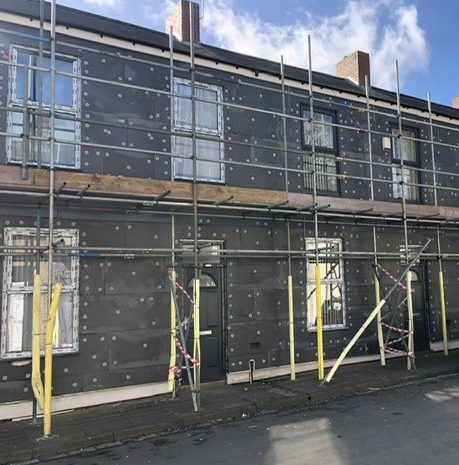 EcoGiants's tweet photo. A sunny day for our installers up in Darlington today on an ongoing windows and doors project.

For more information. 
Give us a call on 01200 411830
https://t.co/dk5MMSCHuK
 
#windowsanddoors #inslulation #energyefficiency #warmerhomes https://t.co/fM9PYzox86