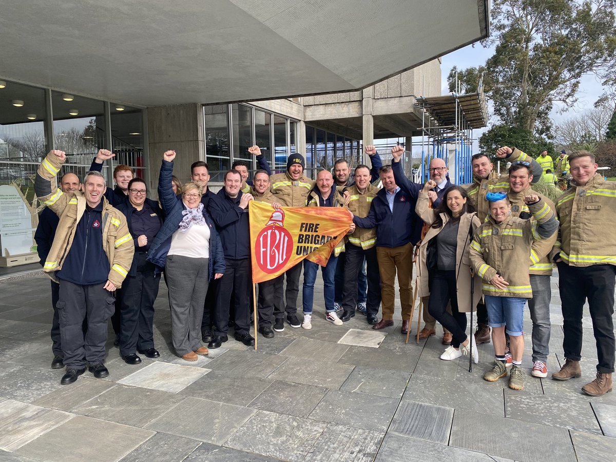 After amazing campaign by Cornwall FBU members, today they were totally successful when Cornwall Council Cabinet voted to keep Critical Fire Control Centre open, increase crewing &amp; funding for IT. The right result for members &amp; public in Cornwall #UnityisStrength <a href="/fbunational/">Fire Brigades Union</a>