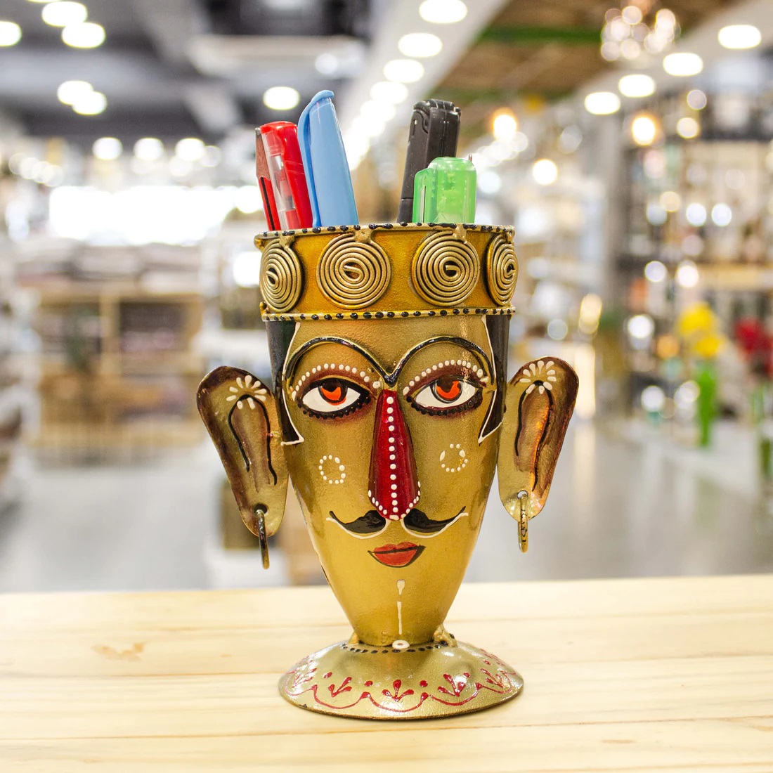 DecobeeIndia's tweet photo. Unleash the metal madness with our showpieces! Crafted with precision and intricate details, they will rock your decor like never before!

Check out more Now!
https://t.co/gaA7vVMsPT

#livecreatively with #Bhubaneswar 's only home decor #megastore https://t.co/OyFWXf8OGp