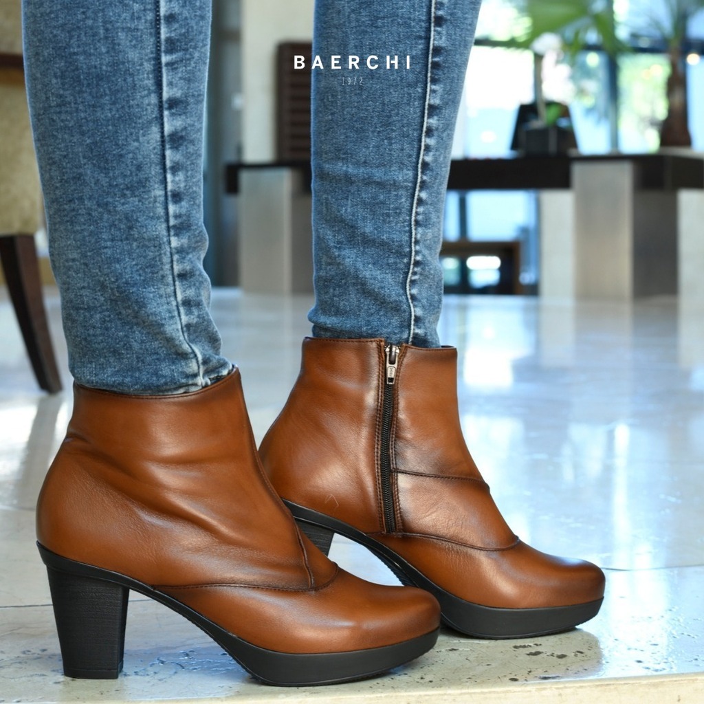 Para aquellos que pisan fuerte en la vida. 👞👟
¡Baerchi tiene lo que necesitas! Confeccionado 100% en España con materiales de primera calidad, nuestros zapatos te acompañan a dejar huella. 🌎
Conoce todos nuestros modelos visitando tu tienda habitual … instagr.am/p/CqF5dIDMq6v/