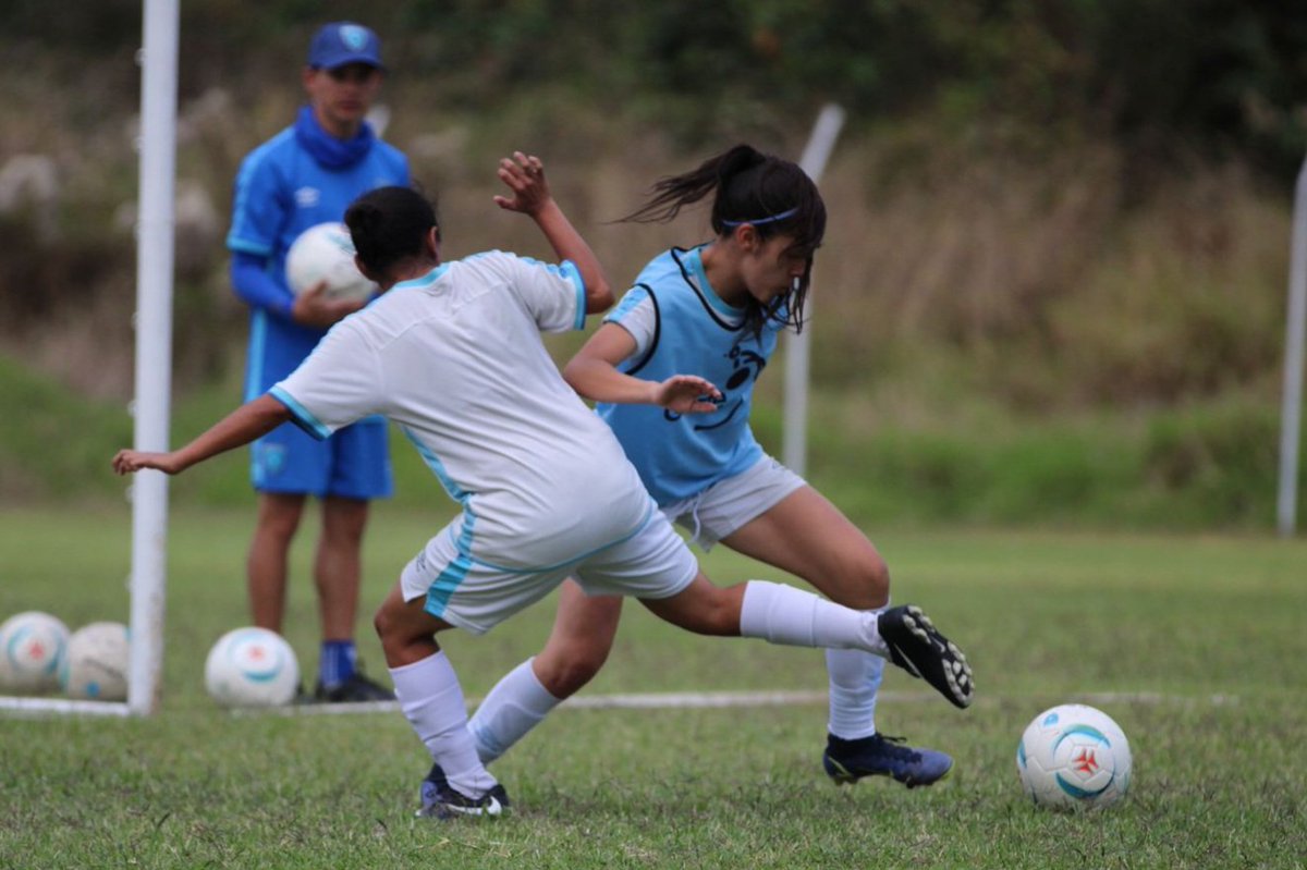 fedefut_oficial's tweet image. #SeleSub20Fem continúa su preparación con miras a su competencia oficial, bajo la dirección técnica de la Directora Técnica, Gloria Aguilar.

🇬🇹💙⚽️ #VamosGuate #Modos elección