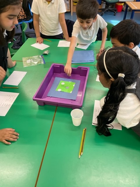 MedwayPrimary's tweet photo. Year 2 were super scientists today testing materials to see if they are waterproof. #ks1scienc #propertiesofmaterials #makingobservations #collaboration https://t.co/mPoBlZAzo4
