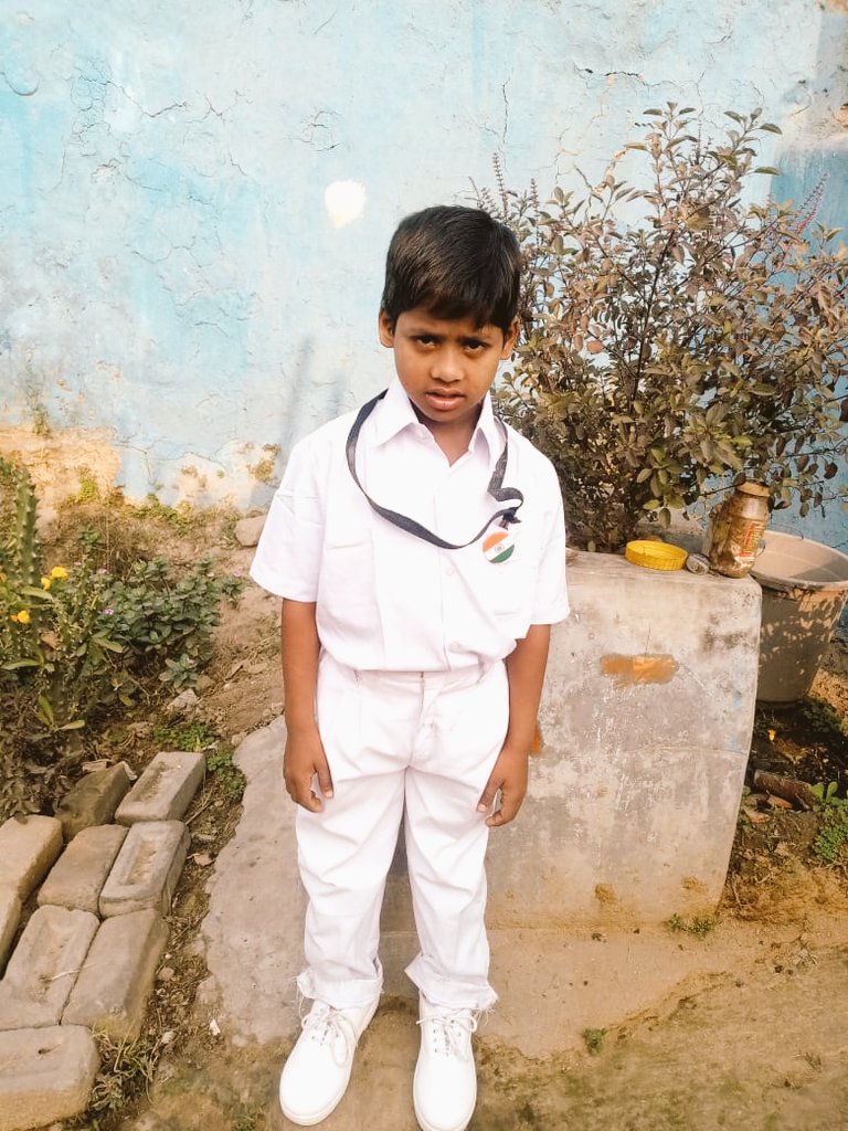 MITHILE53394150's tweet photo. Happy birthday yesh kumar urf स्पेशल 26 टप्पू https://t.co/0kUhqMglGf
