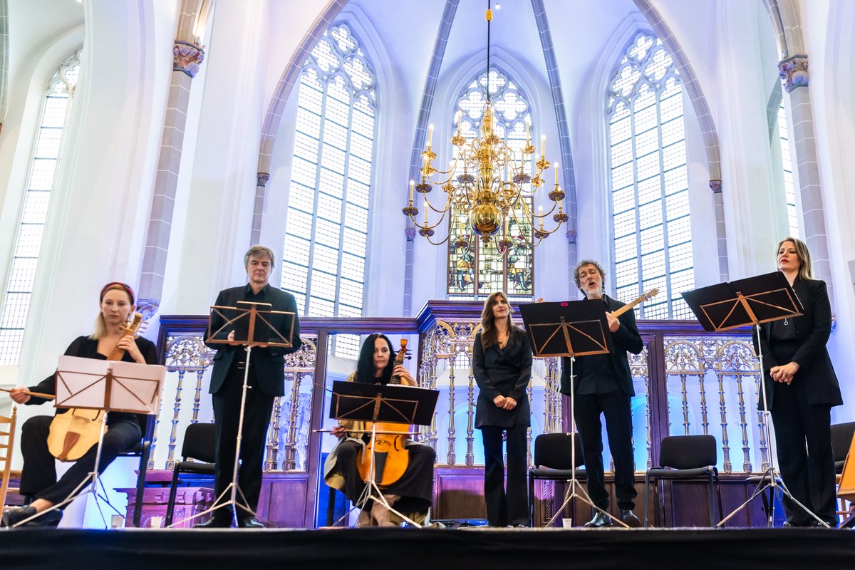 Het nieuwe Seizoen Oude Muziek barst van het Nederlands talent! Topmusici van eigen bodem als <a href="/luciehorsch/">Lucie Horsch</a>, @MEngeltjes, <a href="/CamerataTraject/">Camerata Trajectina</a>, <a href="/musicatemprana/">Música Temprana</a> en The Spirit of Gambo doen in 2023/2024 bijzondere concertlocaties door het land aan. 

oudemuziek.nl/seizoen