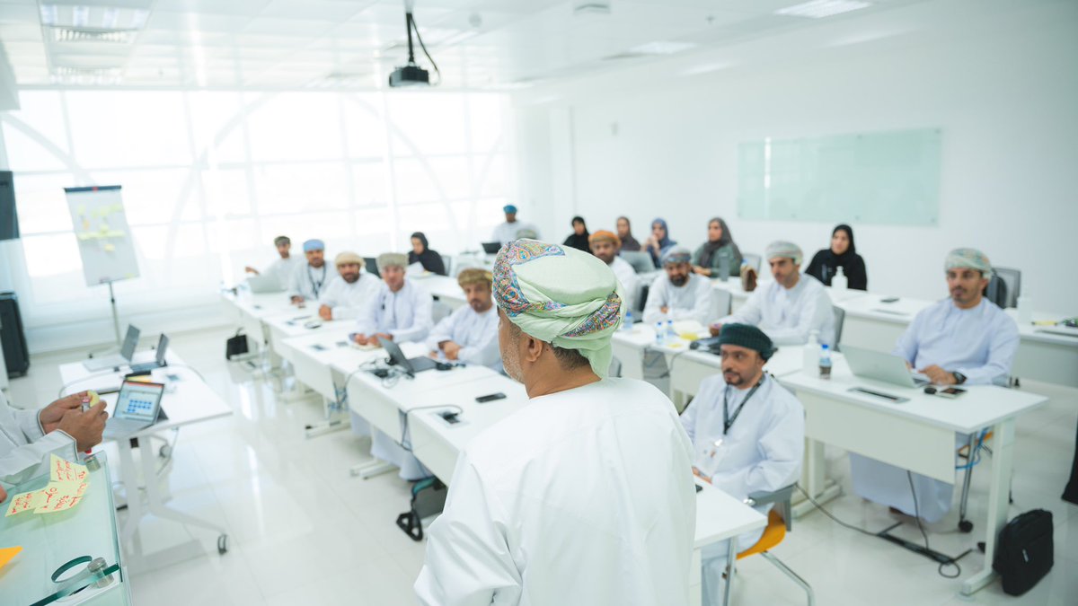 mtcitoman's tweet photo. اختتمت وزارة النقل والاتصالات وتقنية المعلومات المرحلة 1 لمختبرات #منجم_لتبسيط_اجراءات_الخدمات الحكومية بعد تبسيط إجراءات 145 خدمة حكومية تستهدفها المختبرات في مرحلتها الأولى مقسمة على 5 مختبرات عمل والتي انطلقت بداية يناير الماضي بمشاركة 22 مؤسسة رئيسية وعدد من المؤسسات الداعمة. https://t.co/zGhlZnqZW2