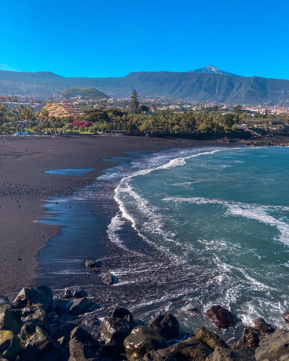 VisitPtoCruz's tweet photo. 🤷‍♀️Si estás planeando tus vacaciones para este verano, te animamos a que descubras Puerto de la Cruz para que te enamores de cada rincón

IG📷: @redhead_wild
#VisitPuertodelaCruz 💚 https://t.co/Xahv0n8Rkp